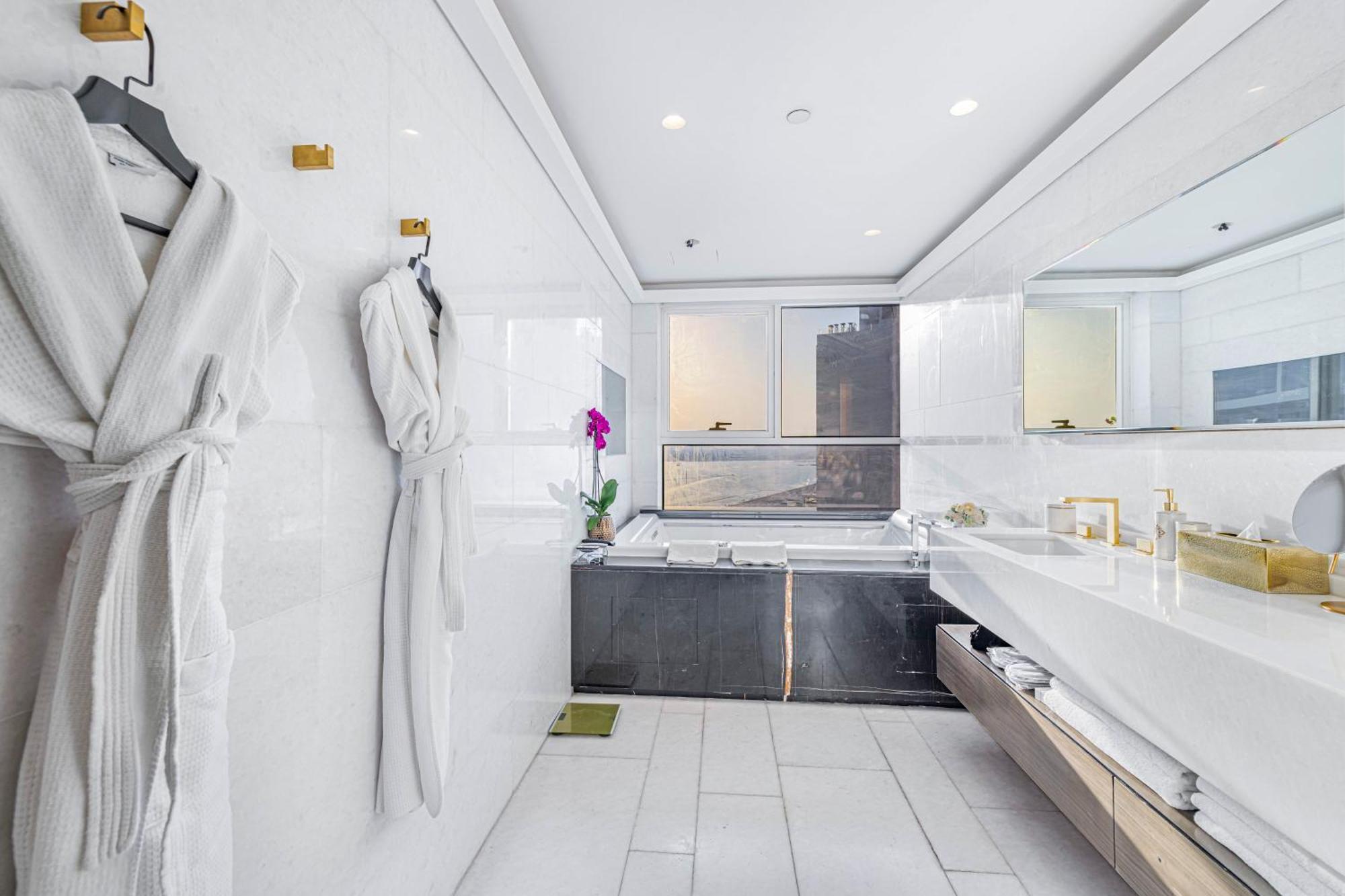 Five Palm Jumeirah 2Br Luxury Penthouse , Full Marina See View With Private Pool Dubai Ngoại thất bức ảnh